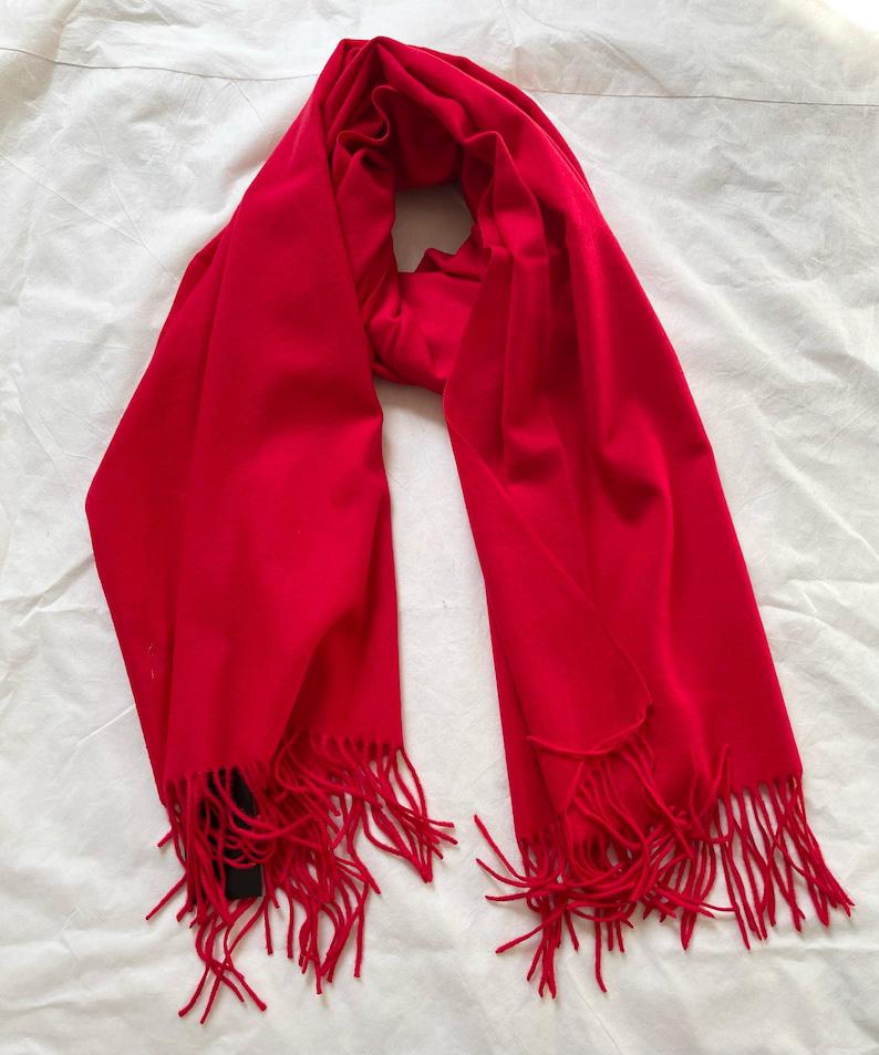 MIKASA SCARF ROUGE
